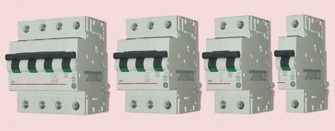 Lắp aptomat cho bếp từ