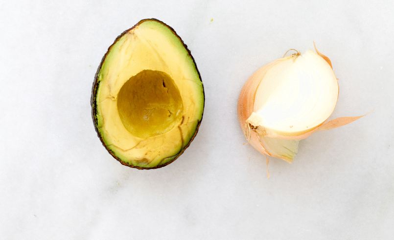 cach-bao-quan-bo-voi-hanh-tay Cách bảo quản bơ với hành tây