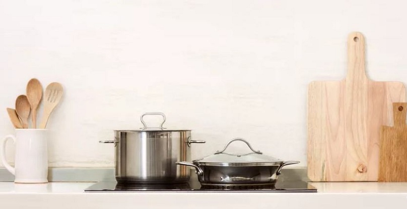 Cách làm sạch nồi inox bị ố vàng