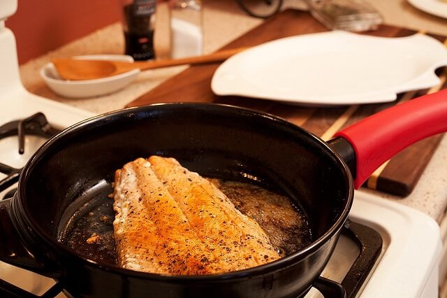 chao-chong-dinh-ceramic-3 Dùng chảo chống dính Ceramic có tốt không? 2