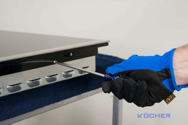thay-mat-kinh-bep-tu Cách thay bếp từ bị vỡ mặt kính 2