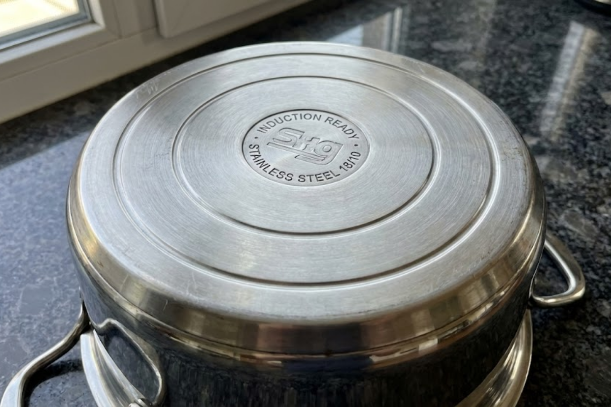 Bạn nên chọn nồi chảo cao cấp, đạt chuẩn cho bếp từ. (Nguồn ảnh: Internet)