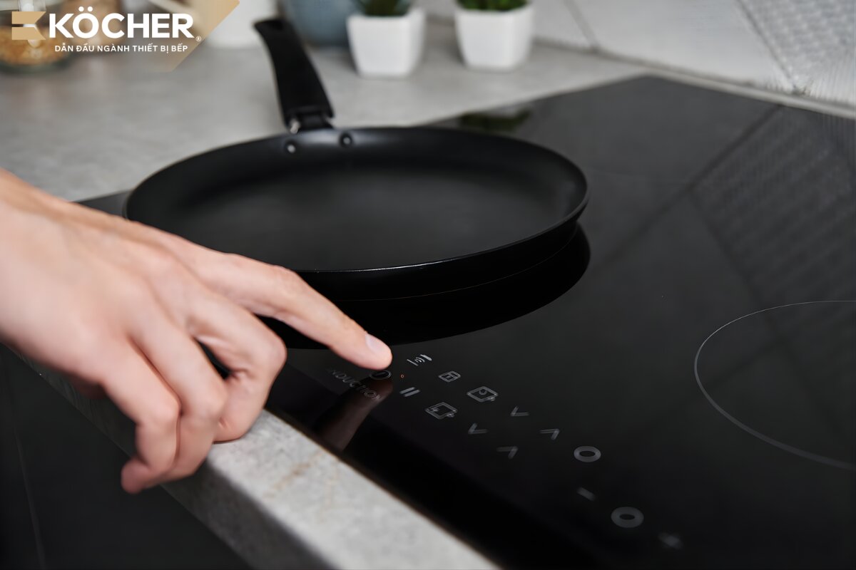 Bật bếp không lên có thể do bảng điều khiển bị lỗi