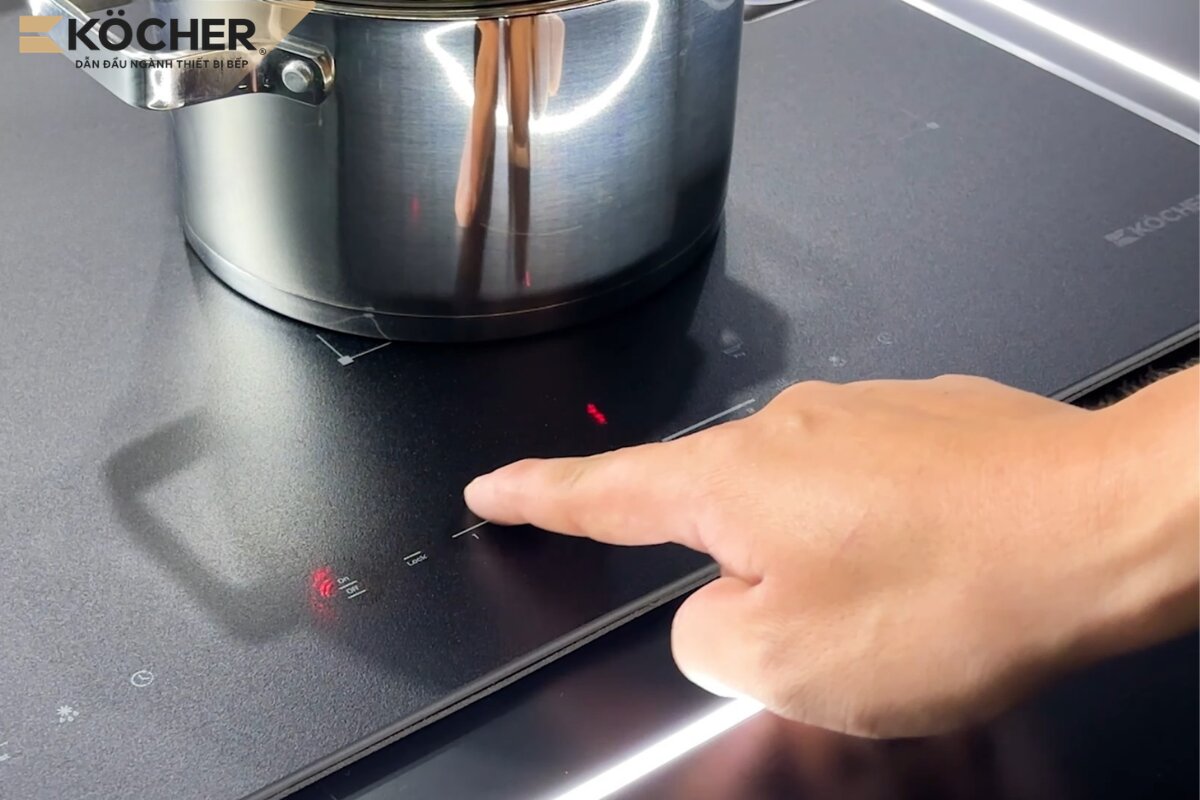 Đun nước trực tiếp để kiểm tra nồi