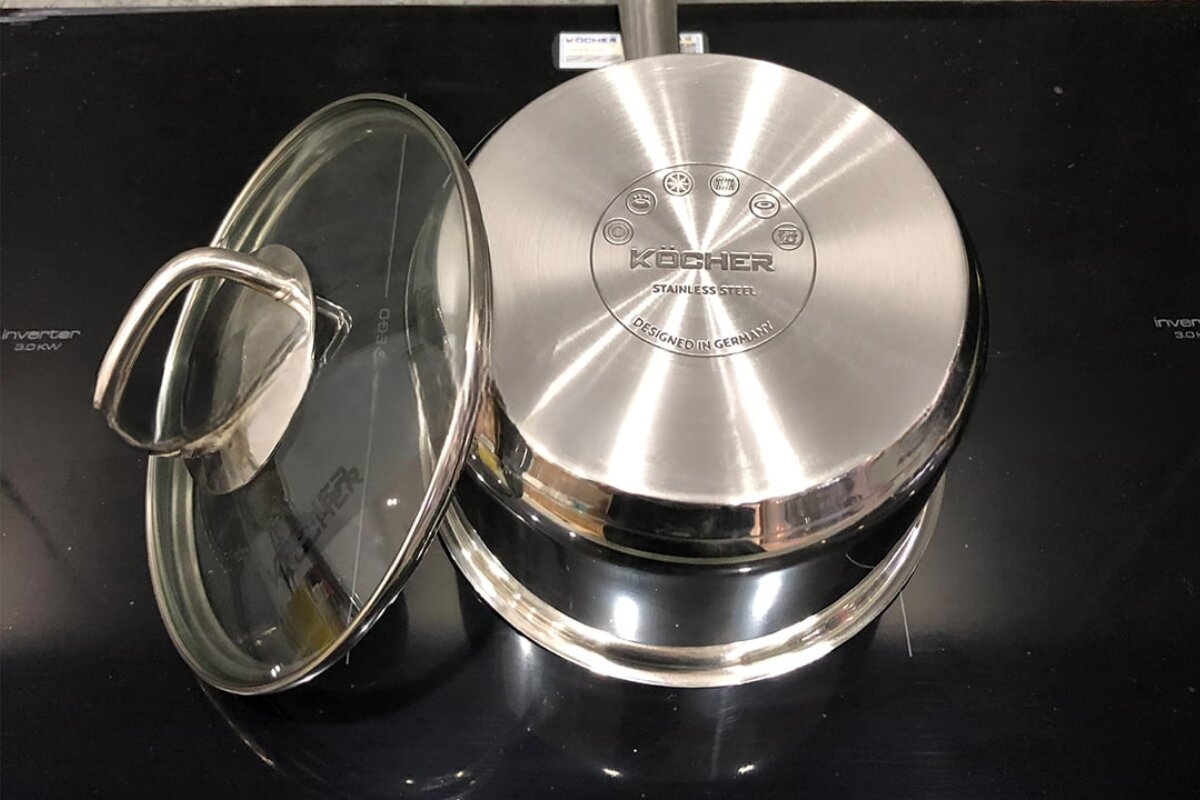 Chọn nồi nấu bếp từ cần đảm bảo có đáy bắt từ. (Nguồn ảnh: Internet)