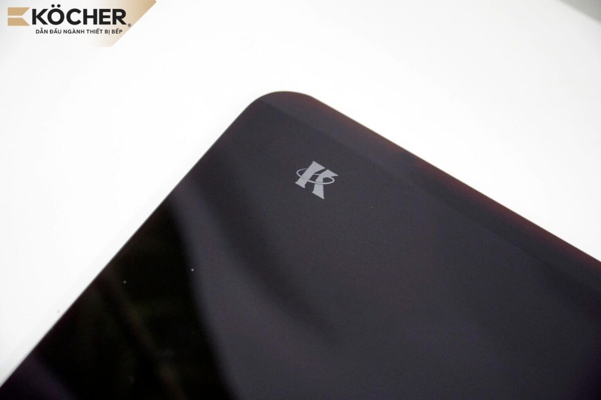 Kính Kanger xuất xứ Trung Quốc, thuộc phân khúc tầm trung