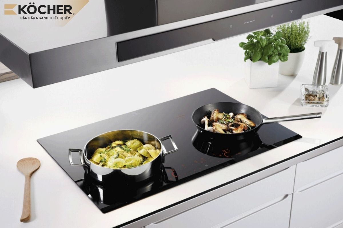 Mặt kính cần chịu lực tốt để có thể chịu trọng tải của nồi thức ăn lớn