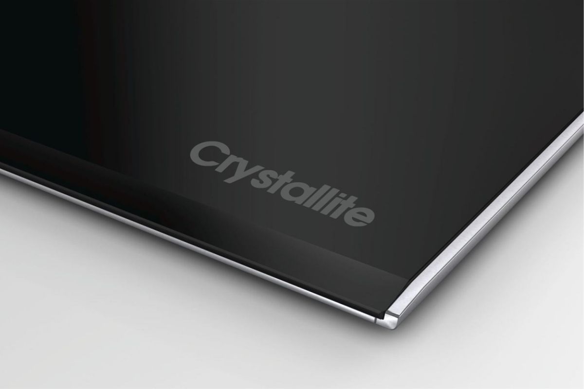 Kính Crystallite có độ sáng bóng cao nhưng chịu lực kém hơn kính Ceramic