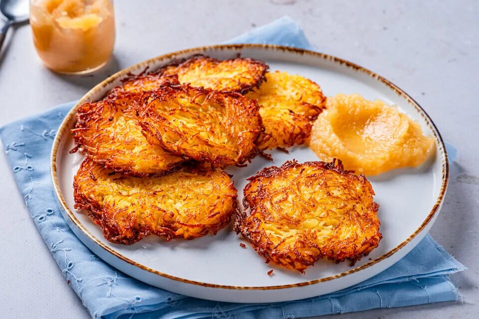 Uniformly golden pancakes, beautifully done thanks to stable heat. (Source: chefkoch.de)