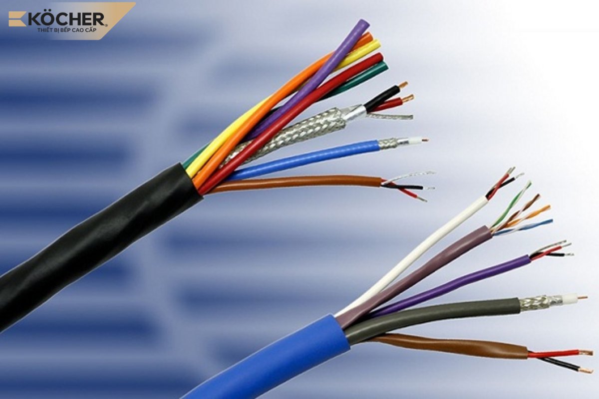 Nếu tủ điện ở xa bếp, tuyến dây dài hơn khoảng 15 - 20m, bạn nên tăng thêm một bậc tiết diện để giảm sụt áp
