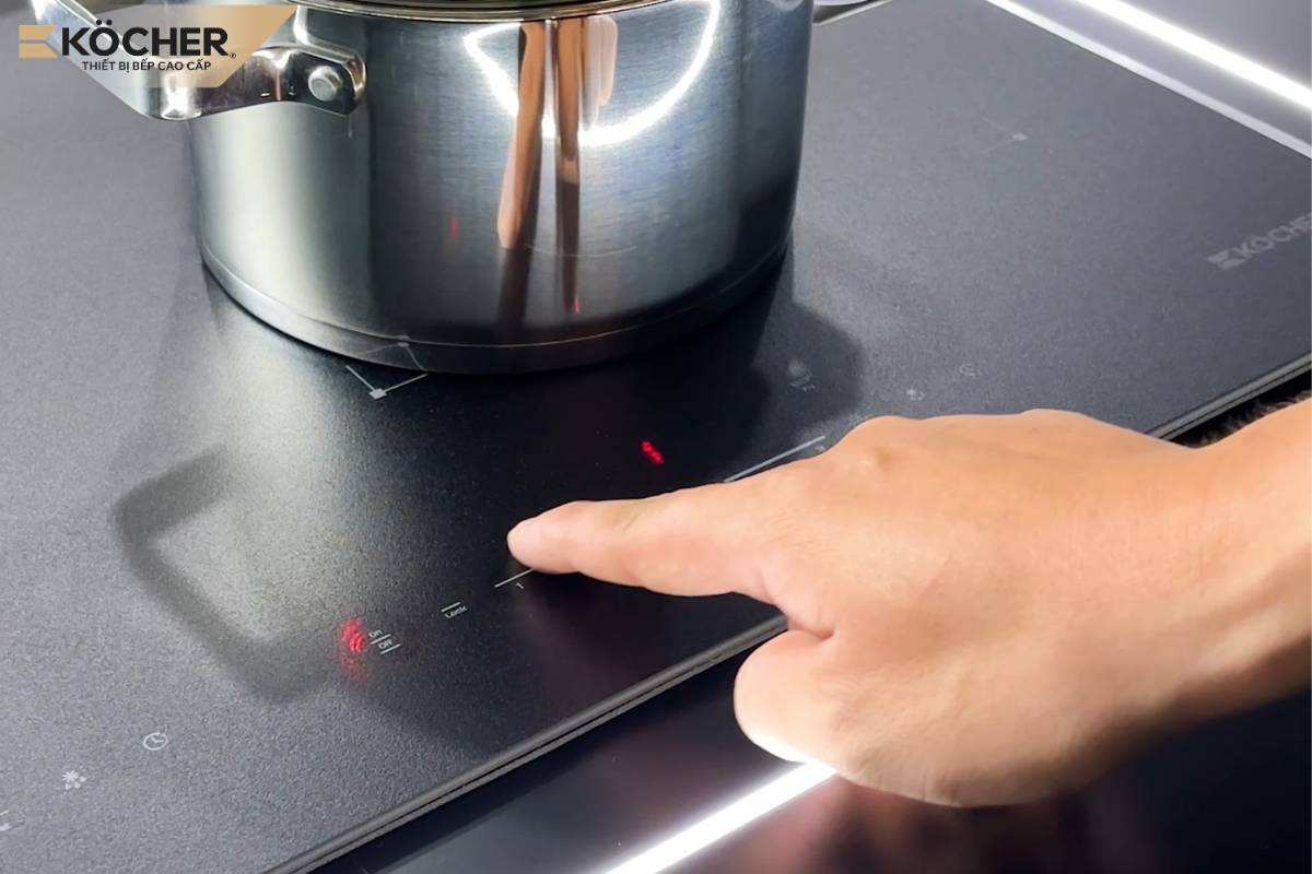 Điều chỉnh mức nhiệt khi nấu trên bếp từ đôi